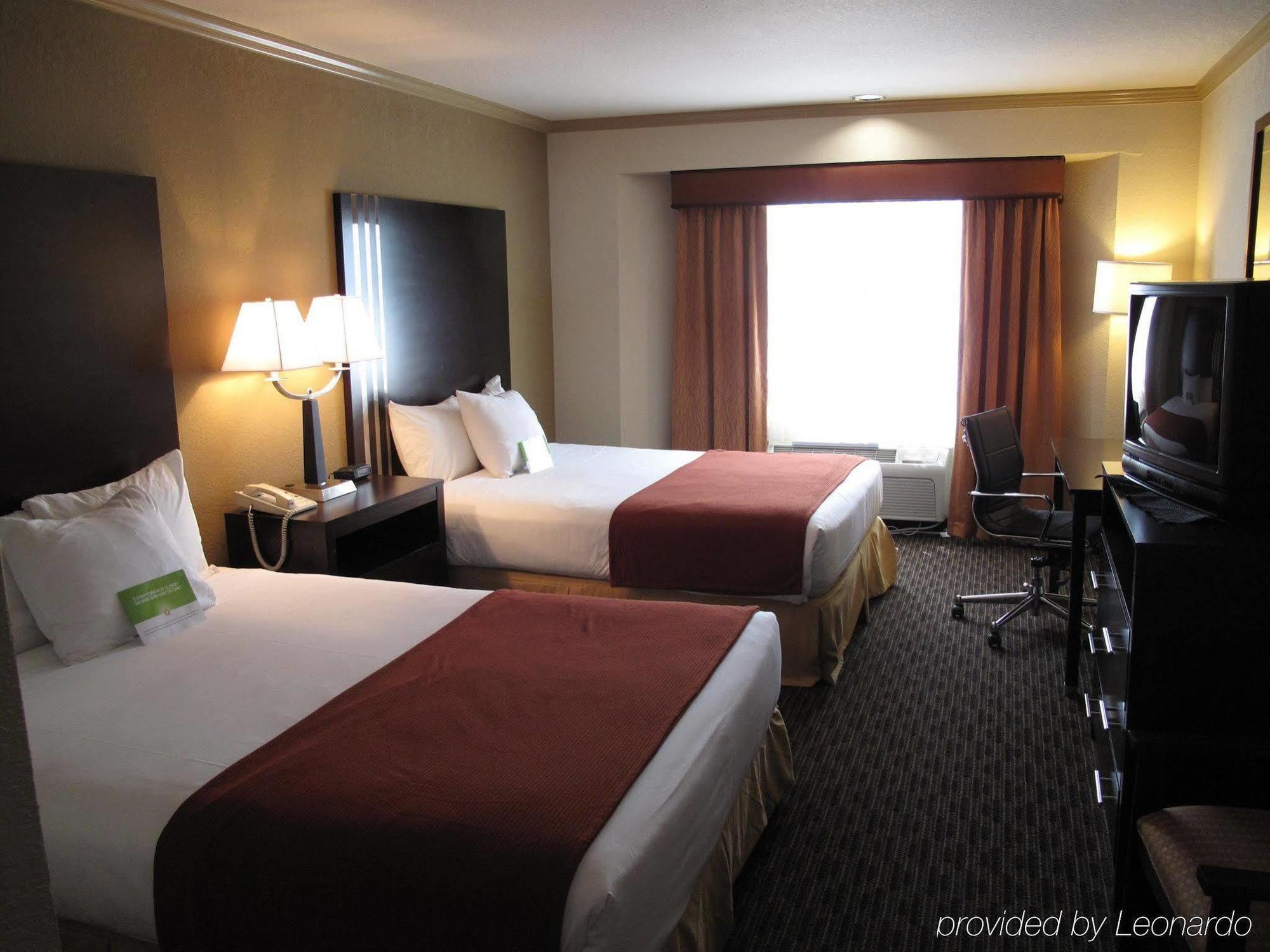 La Quinta By Wyndham Davis Hotel Ruang foto