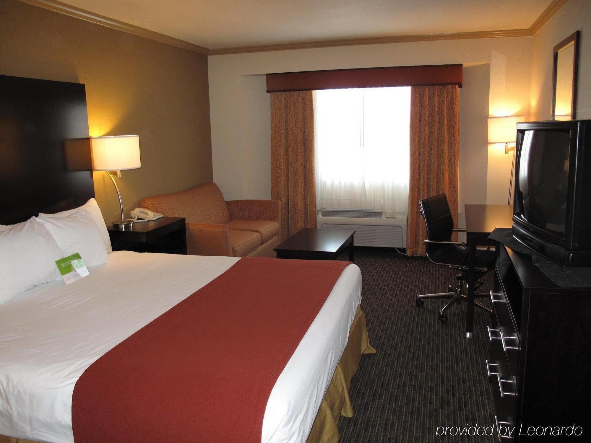 La Quinta By Wyndham Davis Hotel Ruang foto